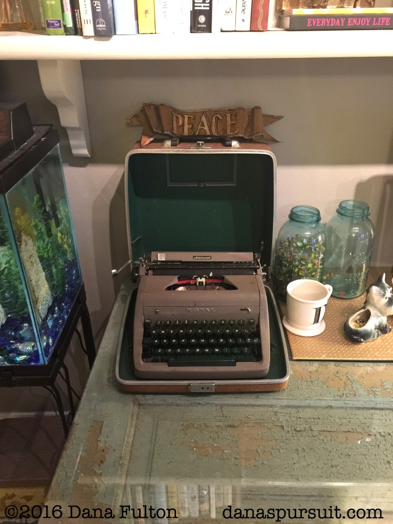 Danas Office Typewriter